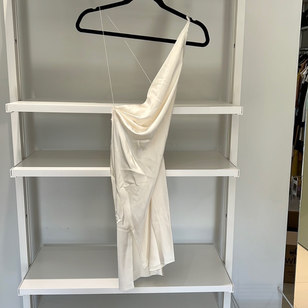 Are you Am I white silk dress never worn - size M
